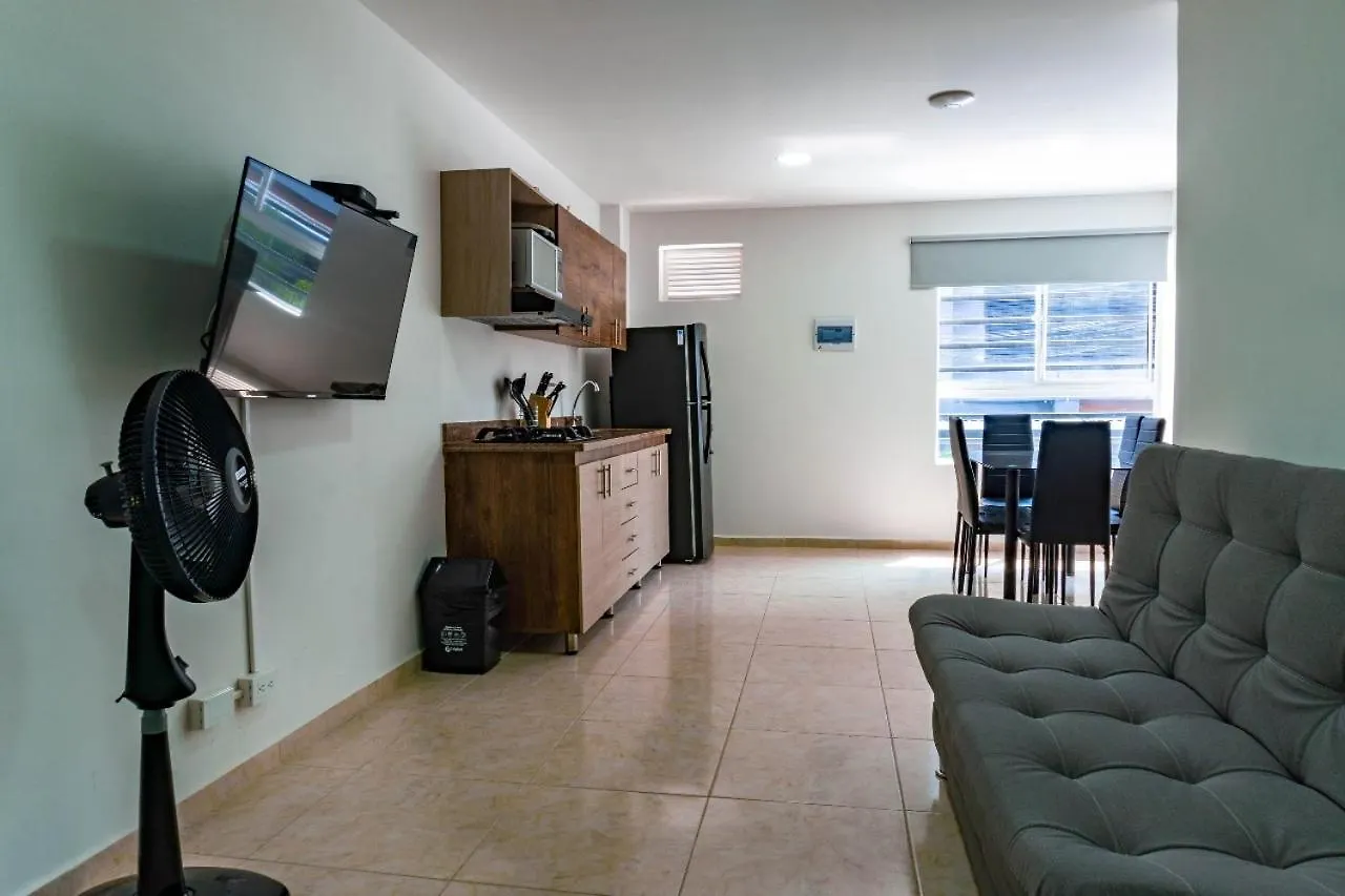 Apartamentos San Javier メデジン