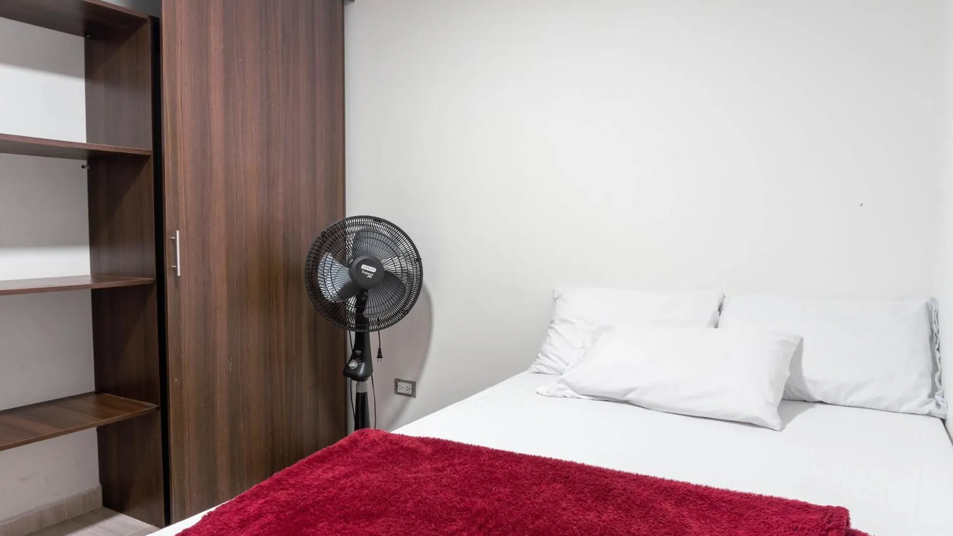 Apartamentos San Javier Медельин Апартаменты