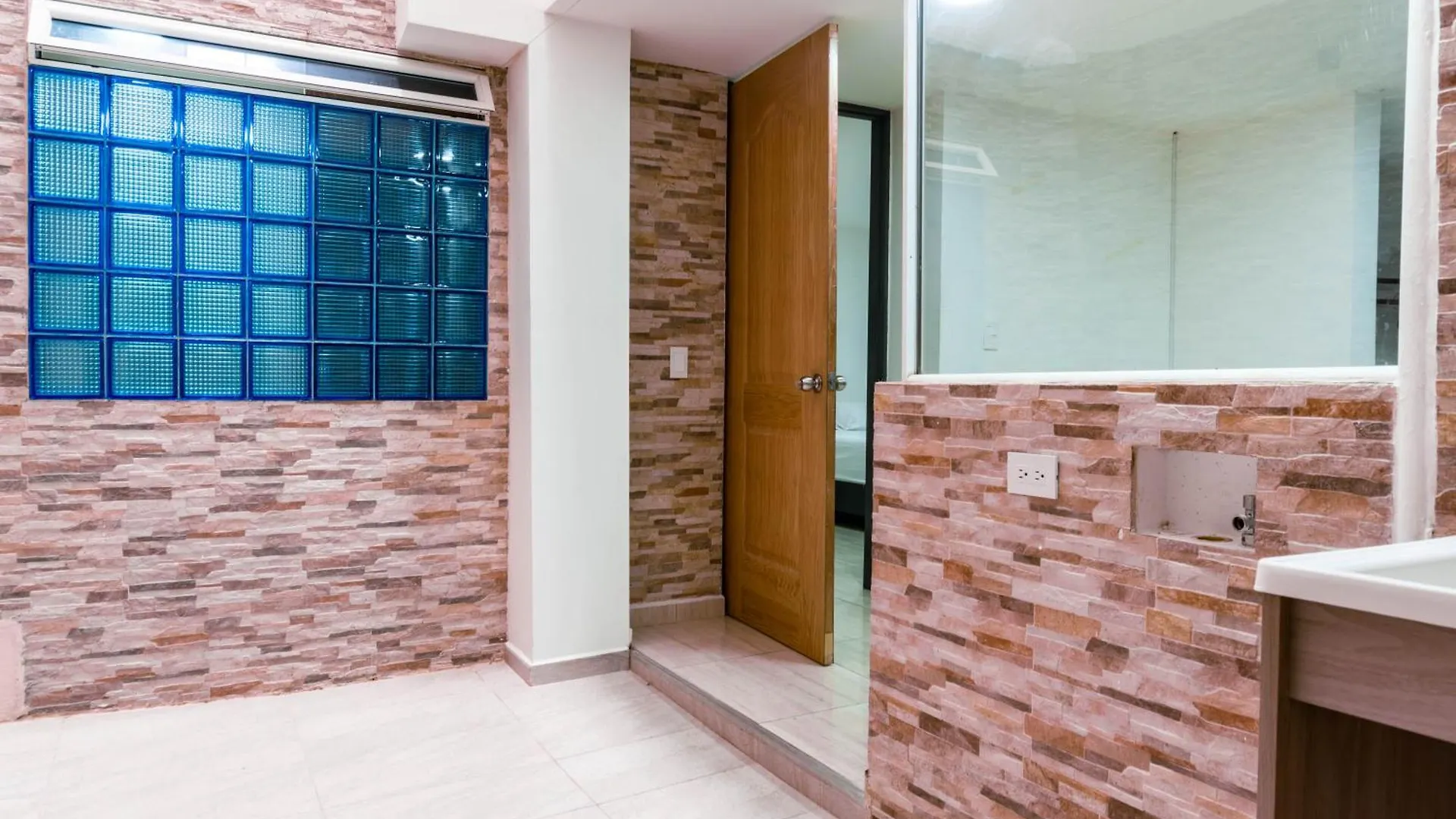 Apartamentos San Javier メデジン アパート